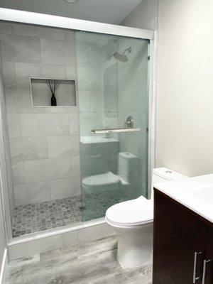 The whole shower set is from uni tile