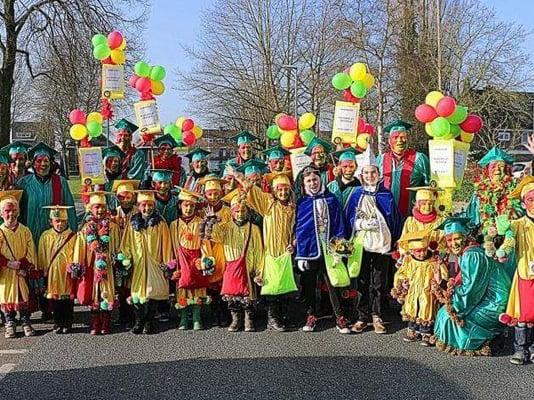 Congratulations to the recent graduates in the Netherlands. What a colorful ceremony!