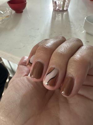 Gel with simple decor for fall.