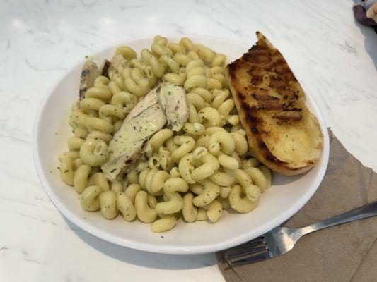 Pesto Cavatappi