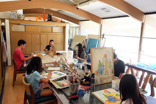 Ji's Art Studio