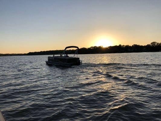 Sunset pontoon cruise!