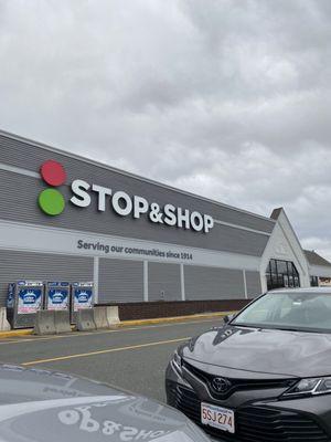 Stop&Shop exterior photo