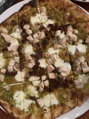 Chicken pesto pizza