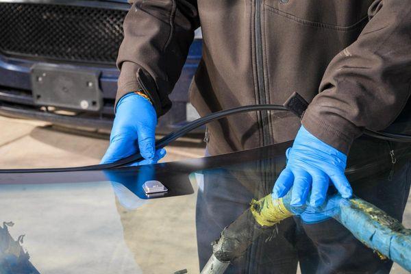 Professional Auto Glass Repair and Replacement Services