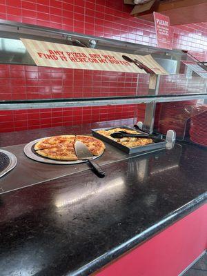 Garlic Cheesy Bread and pepperoni pizza