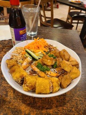 Vermicelli shrimp egg roll Deep fried tofu