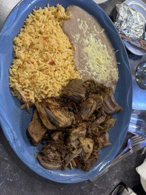 Carnitas platter