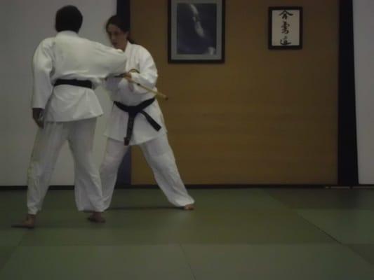 Aikido Federation - Girl wants to flip this nuisance guy off