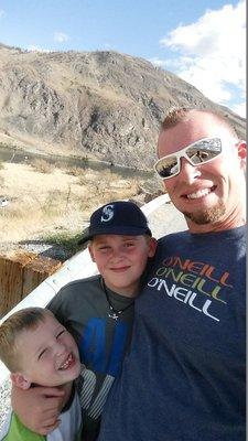 Vacation in Chelan with some future installers!