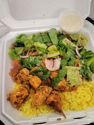 Chicken, rice, and fatoush salad was really good very flavorful. I love that garlic sauce