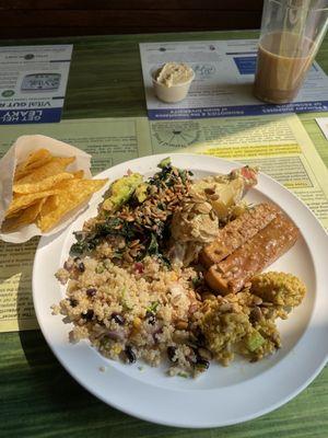 teriyaki tofu, avo, quinoa salad, kale salad