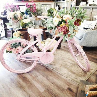 Niche's famous pink bike!