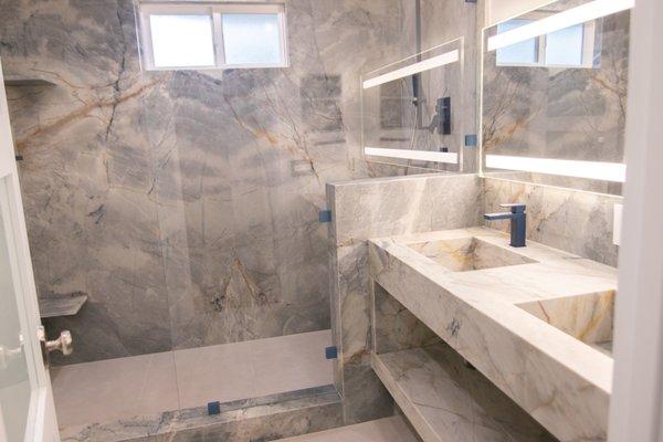 Bathroom remodeling with custom vanity fabrication