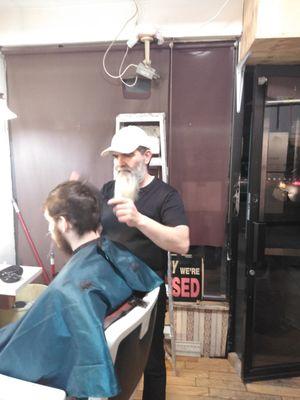 Moshiach Barber