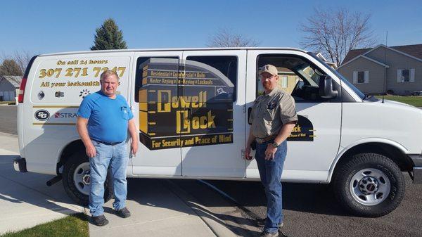 POWELL LOCKSMITH TEAM