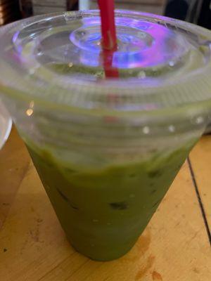 Ice green milk tea