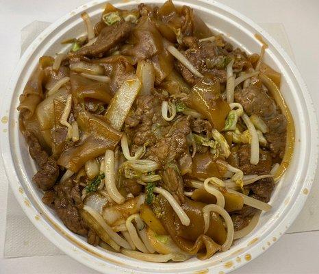 Beef chow fun