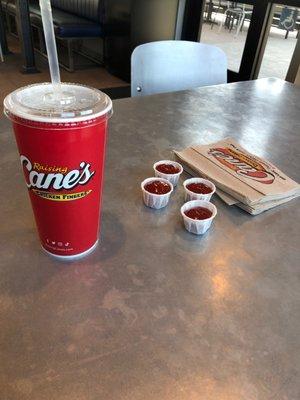 THEE BEST SWEET TEA --- waiting on our food in the Dining area