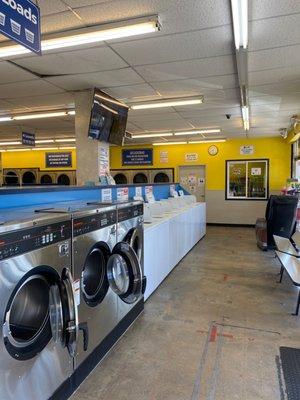 24 Hour Coin Laundry