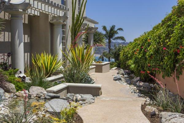 La Jolla - Prospect Place - Custom Water Feature on the La Jolla Cliffs