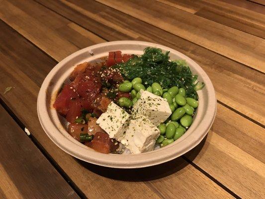 White rice base, yellowtail and tuna, spicy Seoul and original sauce, with tofu, edamame, and seaweed salad. Regular sized bowl- $10.96