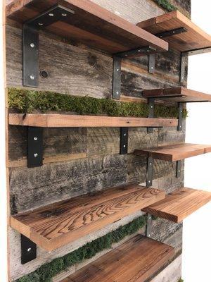 Design wall display / rustic wood and shelves