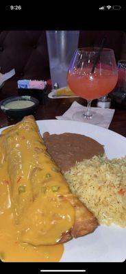 Beef chimichanga and 5 de Mayo punch !