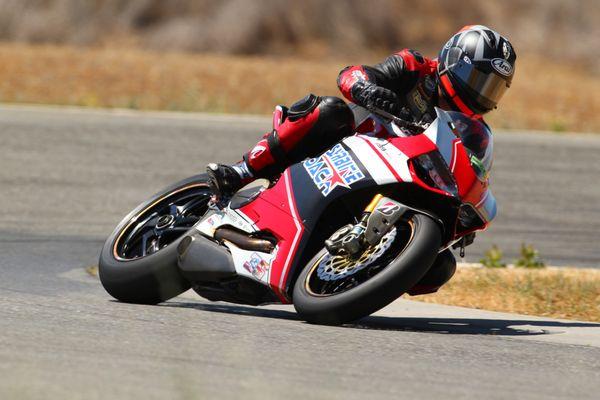 Superbike-Coach Corp cornering school, wheelie classes, track days