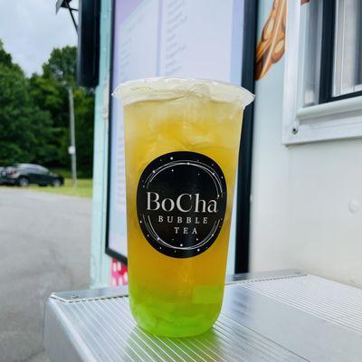 Lychee fruit tea with green apple jelly