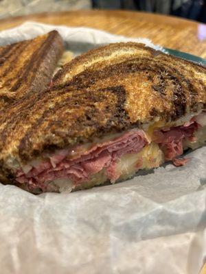 Beefstro 's Reuben Sandwich