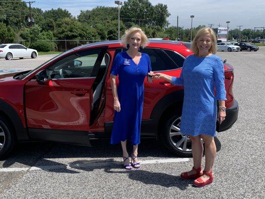 Christa Billeaud giving me the keys to my new car