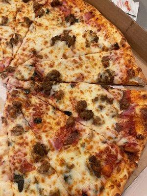 Meatlovers Pizza