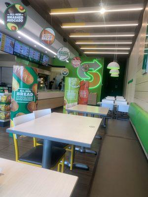 Cleanest Subway I've ever been in!!