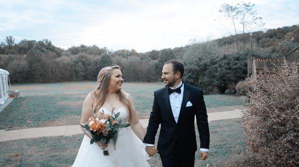 A look to each other is a great thing to say while photographing this amazing couple