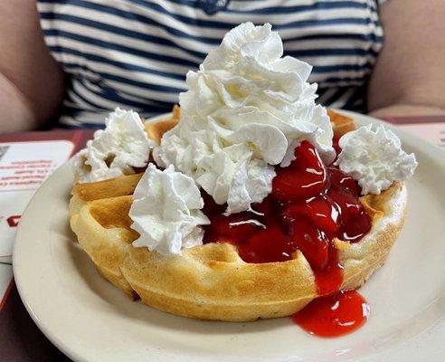 Strawberry waffle and cream