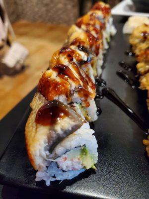 Dragon roll