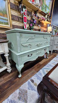 Salvage Sisters Furniture & More