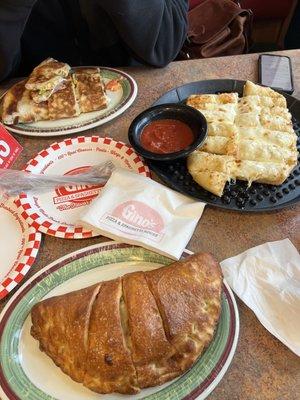 Pubwhich, cheese sticks and calzone