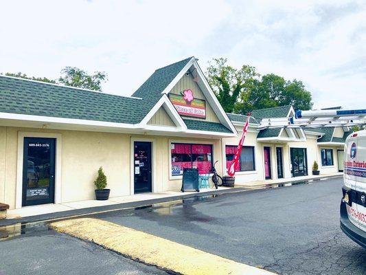 A Piece of Cake storefront