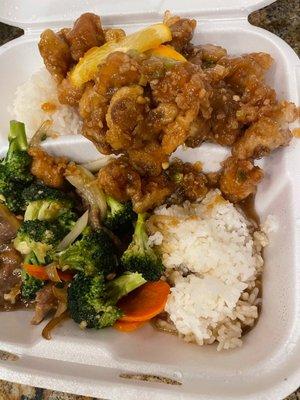 Beef & broccoli and orange chicken