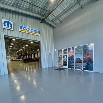 Newly built garage, looks nice, big and clean.