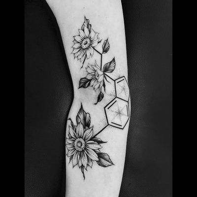 Sunflowers and serotonin molecule.  ~ Brian G, @laguna.tattoo.brian