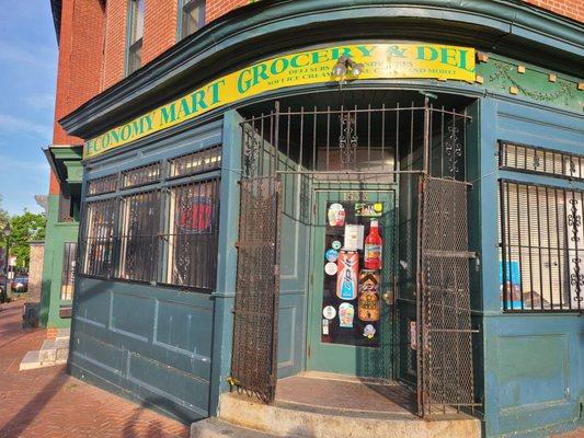 Economy Market and Carryout front entrance.