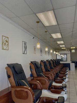 Clean and classy spa pedicure chairs