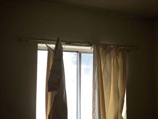 Curtains non functional