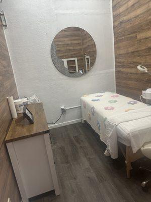 Facial room