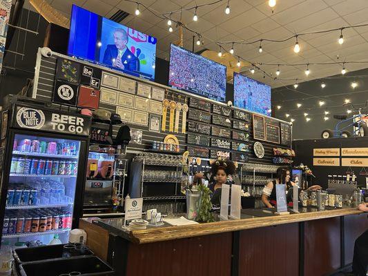 Bar and food order area