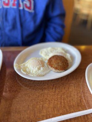 Eggs and patty sausage