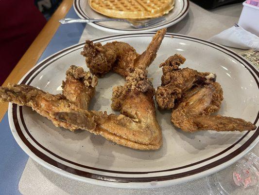 Fried chicken wings